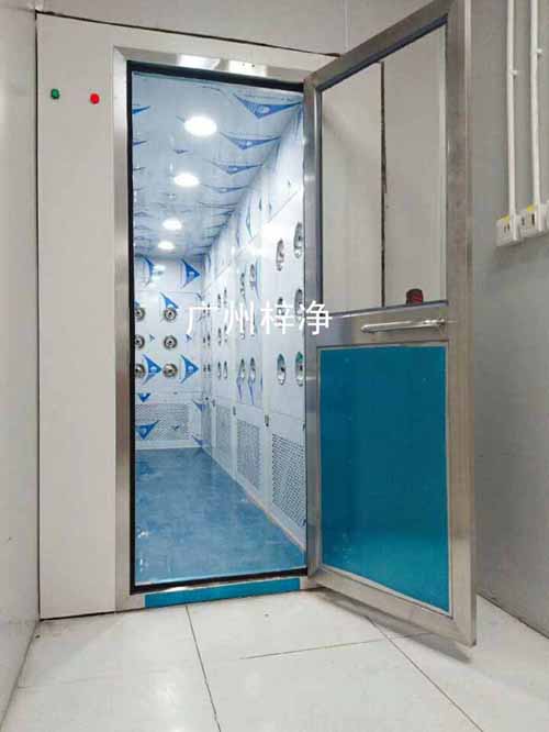 普通风淋室图片 普通风淋室图片