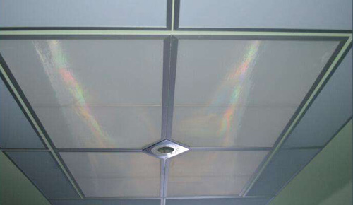 层流送风天花箱体为冷轧钢板静电喷塑处理 层流送风天花箱体为冷轧钢板静电喷塑处理