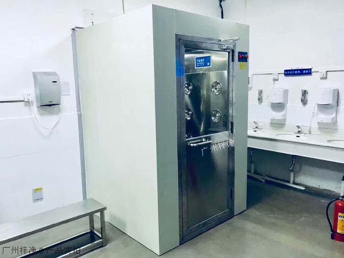 1400型冷轧钢板烤漆风淋室 1400型冷轧钢板烤漆风淋室